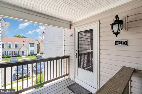 7823 Harrowgate Cir #D, Springfield, VA 22152 photo 2