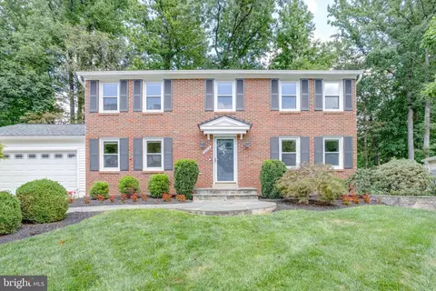 Exterior - 9704 Glenway Ct, Burke, VA 22015 photo 6 of 21