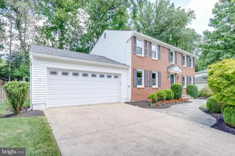 Exterior - 9704 Glenway Ct, Burke, VA 22015 photo 8 of 21
