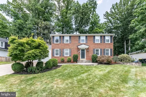 Exterior - 9704 Glenway Ct, Burke, VA 22015 photo 12 of 21