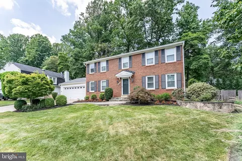 Exterior - 9704 Glenway Ct, Burke, VA 22015 photo 10 of 21