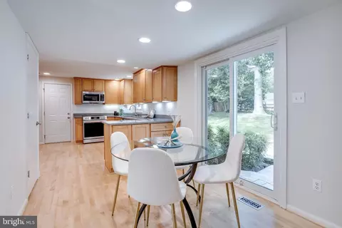 Dining - 9704 Glenway Ct, Burke, VA 22015 photo 3 of 6