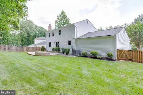 Exterior - 9704 Glenway Ct, Burke, VA 22015 photo 2 of 21