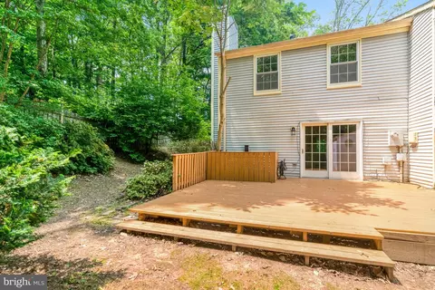 9147 Everett Ct, Springfield, VA 22152 photo 8