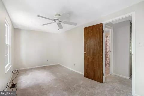 9147 Everett Ct, Springfield, VA 22152 photo 18