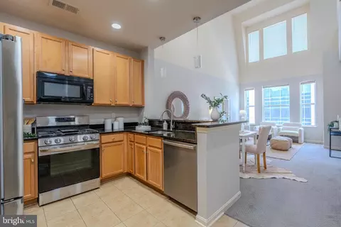 2665 Prosperity Ave #440, Fairfax, VA 22031