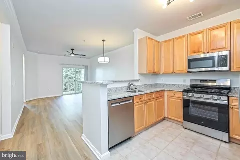 9480 Virginia Center Blvd #230, Vienna, VA 22181