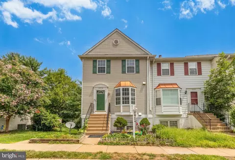 13714 Autumn Vale Ct, Chantilly, VA 20151