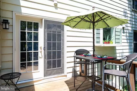 Exterior - 6909 Trillium Ln, Springfield, VA 22152 photo 12 of 22