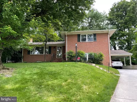 7205 Bayside Ct, Mclean, VA 22101