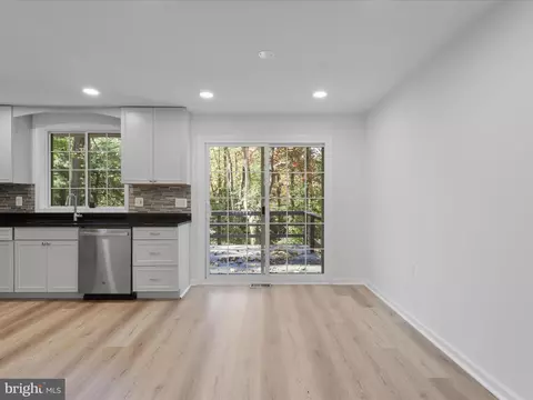 Living - 2369 Old Trail Dr, Reston, VA 20191 photo 7 of 11