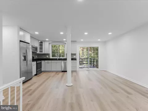 Living - 2369 Old Trail Dr, Reston, VA 20191 photo 6 of 11