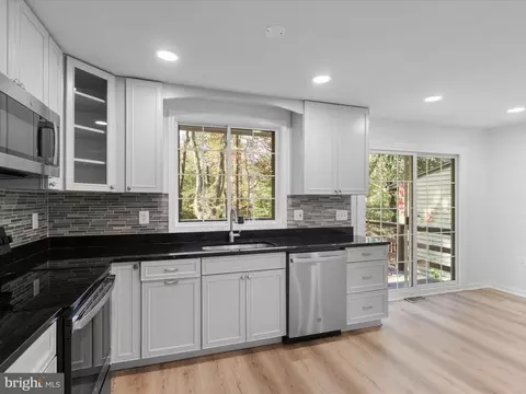 Kitchen - 2369 Old Trail Dr, Reston, VA 20191 photo 4 of 4