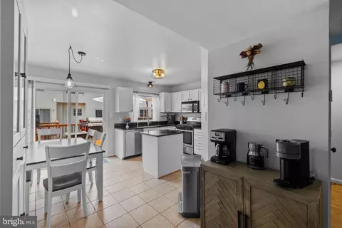 6388 Andrew Matthew Ter, Springfield, VA 22150 photo 18