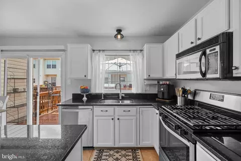 6388 Andrew Matthew Ter, Springfield, VA 22150 photo 22