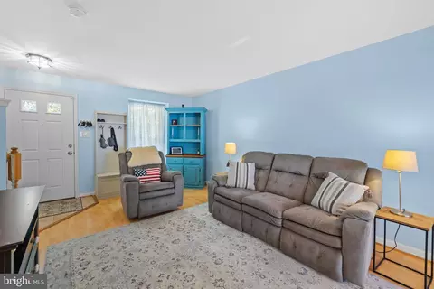 6388 Andrew Matthew Ter, Springfield, VA 22150 photo 16