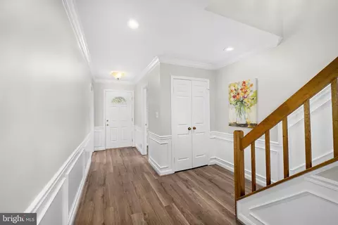 5409 Tripolis Ct, Burke, VA 22015 photo 3