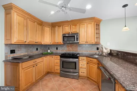 5409 Tripolis Ct, Burke, VA 22015 photo 11
