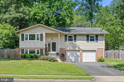 8600 Cherry Valley Ln, Alexandria, VA 22309