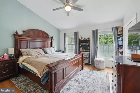 6383 Michael Robert Dr, Springfield, VA 22150 photo 12