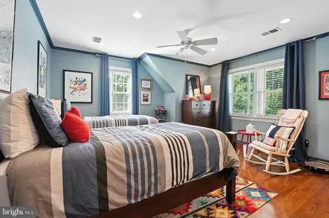 7112 Holyrood Dr, Mclean, VA 22101 photo 20