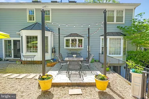 7112 Holyrood Dr, Mclean, VA 22101 photo 32