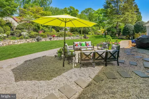 7112 Holyrood Dr, Mclean, VA 22101 photo 5