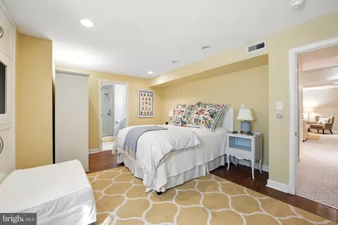 7112 Holyrood Dr, Mclean, VA 22101 photo 26