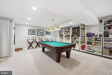 7112 Holyrood Dr, Mclean, VA 22101 photo 23