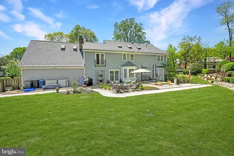 7112 Holyrood Dr, Mclean, VA 22101 photo 33