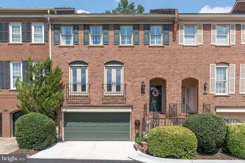 Exterior - 6602 Madison Mclean Dr, Mclean, VA 22101 photo 2 of 6