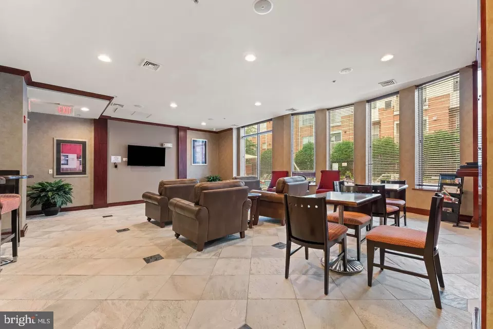 Other - 2791 Centerboro Dr #384, Vienna, VA 22181 photo 22 of 30