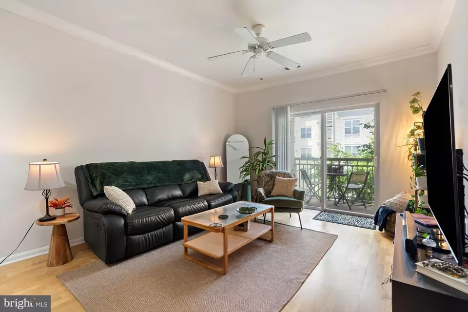 Living - 2791 Centerboro Dr #384, Vienna, VA 22181 photo 1 of 1
