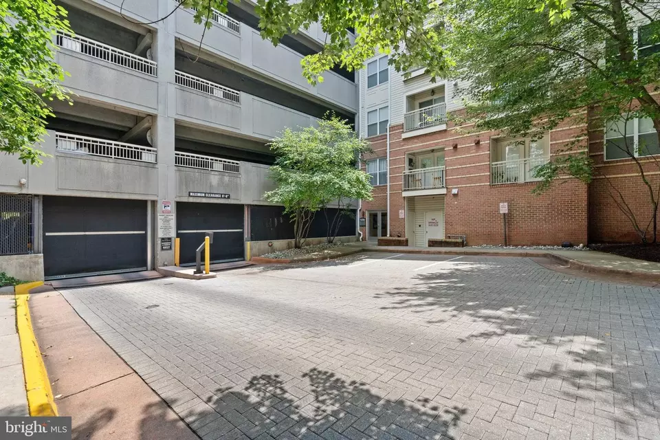 Exterior - 2791 Centerboro Dr #384, Vienna, VA 22181 photo 16 of 22