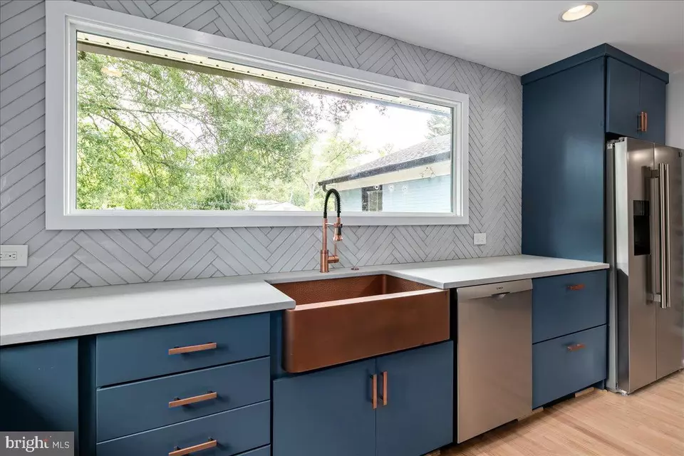 Kitchen - 9026 Mcnair Dr, Alexandria, VA 22309 photo 5 of 6