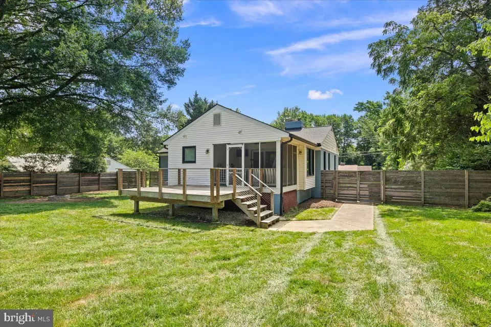 Exterior - 9026 Mcnair Dr, Alexandria, VA 22309 photo 6 of 12