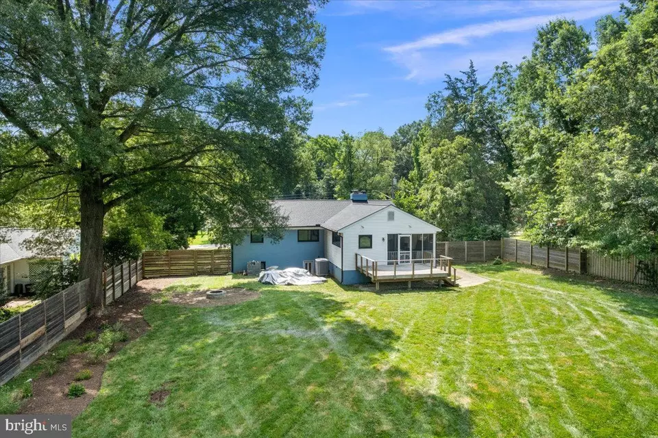 Exterior - 9026 Mcnair Dr, Alexandria, VA 22309 photo 9 of 12