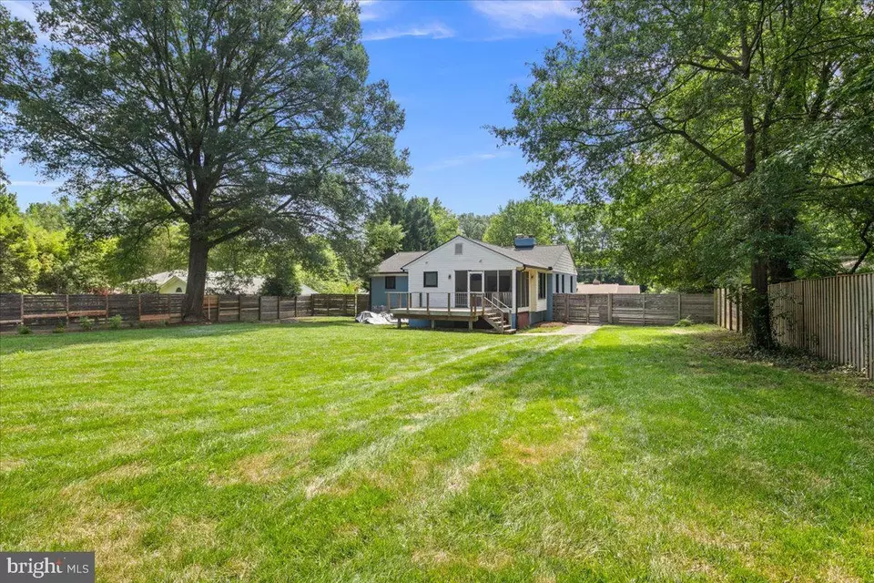 Exterior - 9026 Mcnair Dr, Alexandria, VA 22309 photo 7 of 12