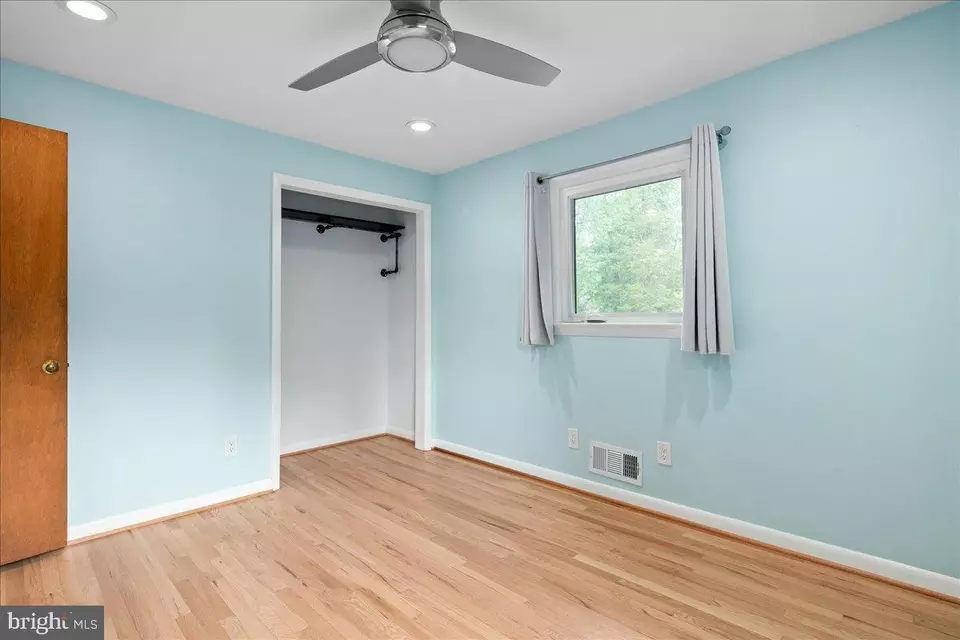 Bedroom - 9026 Mcnair Dr, Alexandria, VA 22309 photo 5 of 8