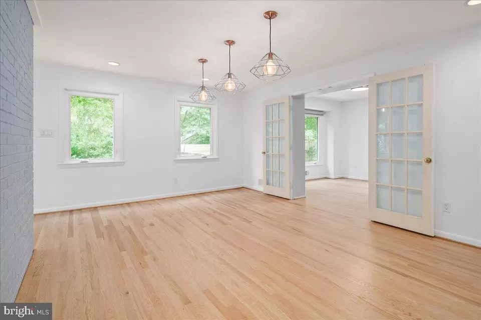 Living - 9026 Mcnair Dr, Alexandria, VA 22309 photo 7 of 11