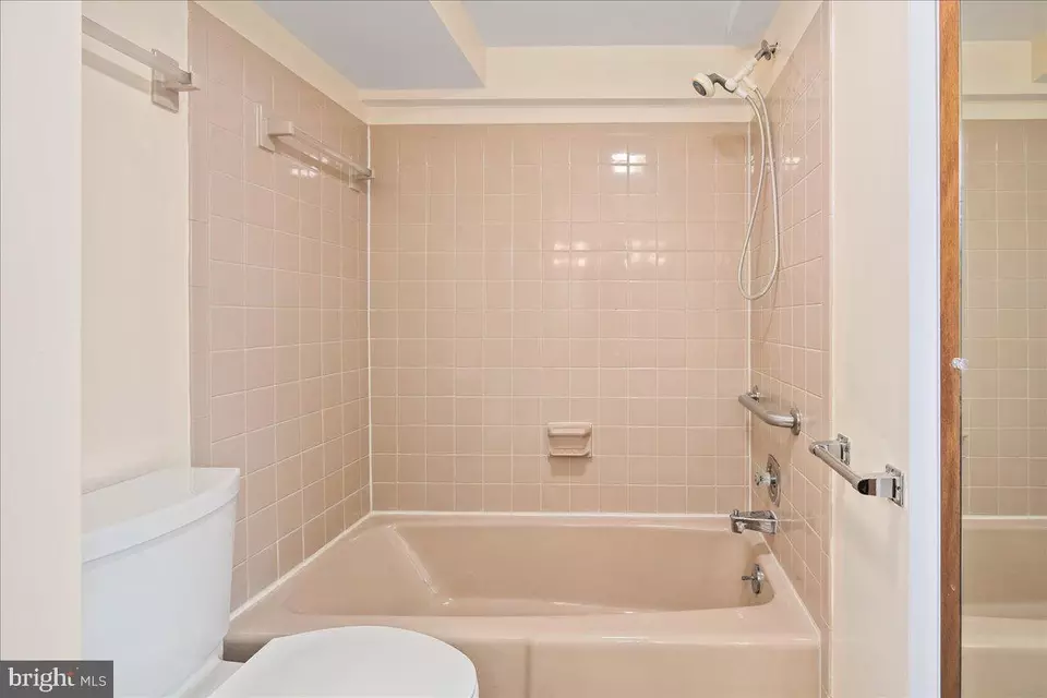 Bath - 9026 Mcnair Dr, Alexandria, VA 22309 photo 4 of 4