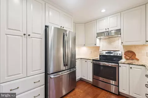 4622 Briar Patch Ct, Fairfax, VA 22032 photo 4