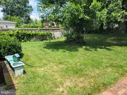 6910 Gilbert St, Springfield, VA 22150 photo 23