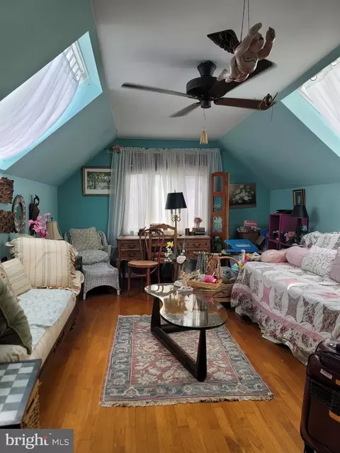 6910 Gilbert St, Springfield, VA 22150 photo 13