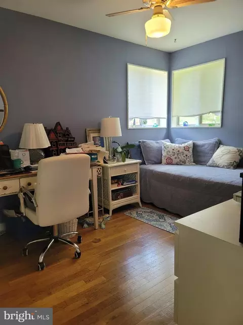 6910 Gilbert St, Springfield, VA 22150 photo 12
