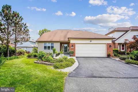 6515 Gretna Green Way, Alexandria, VA 22312