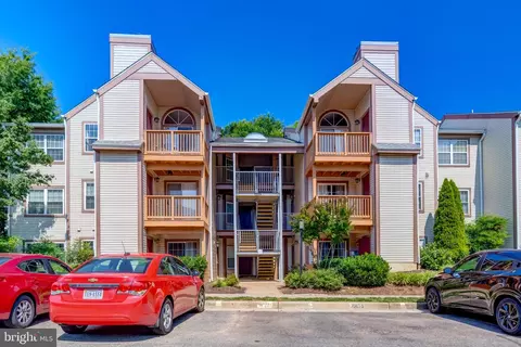 6904 I Victoria Dr #I, Alexandria, VA 22310