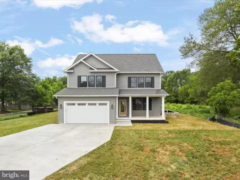 8708 Lukens Ln, Alexandria, VA 22309