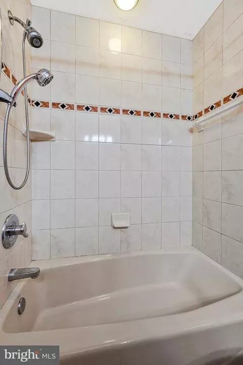 2613 E Meredith Dr, Vienna, VA 22181 photo 33
