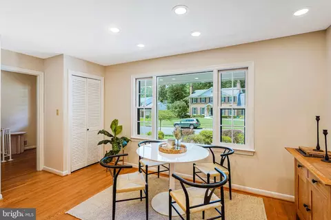 2613 E Meredith Dr, Vienna, VA 22181 photo 6